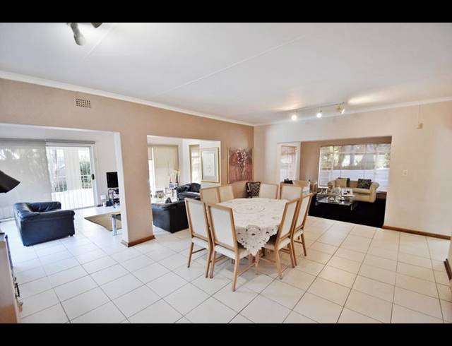 3 BEDROOM HOUSE FOR SALE IN GALLO MANOR